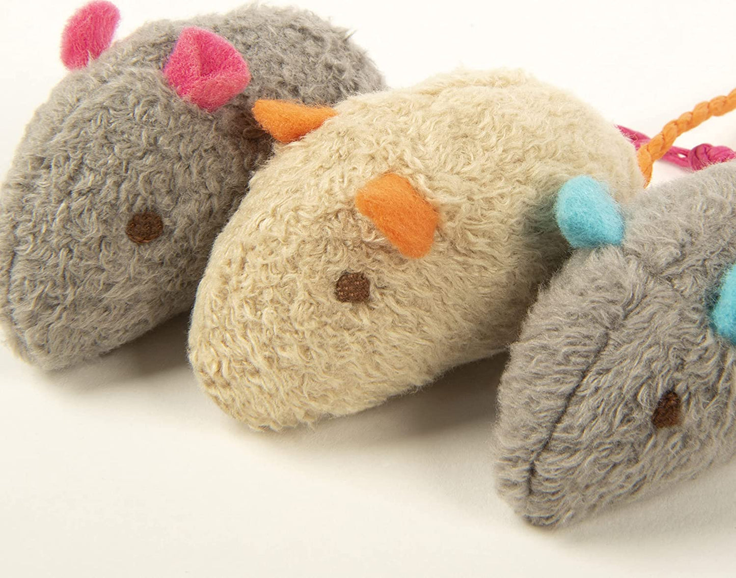 (3 Count) Skitter Critters Catnip Cat Toys - Gray/Cream, 3 Count